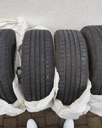 Set 4 gomme invernali R17 PolarBear + cerchioni 