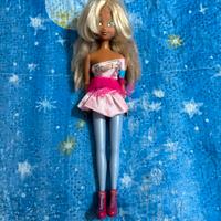 Winx Flora Bambola