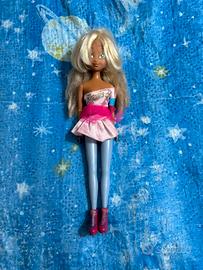 Winx Flora Bambola