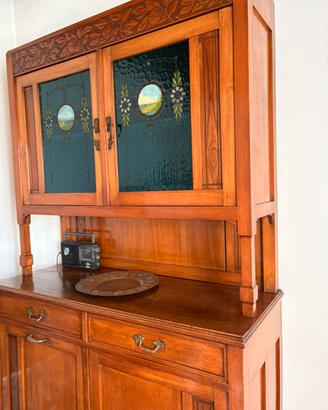 Credenza antica