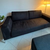 Divano 3 posti con pouf