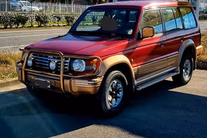 Mitsubishi pajero 7 posti permuto auto / moto