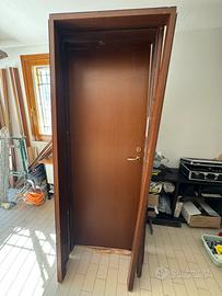 Porte 80x210 complete (telaio,coprifili,maniglie)