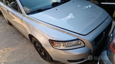 Volvo V50 1.6D anno 2008 per ricambi (2a)