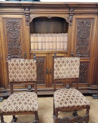 Mobili d'Epoca di legno massiccio 