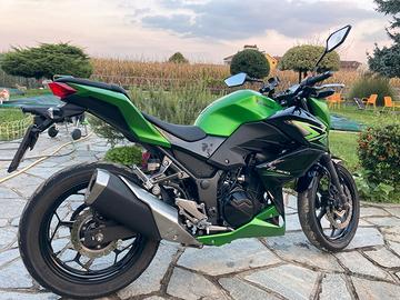 Kawasaki Z300 la moto migliore per imparare