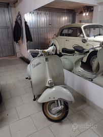 Vespa struzzo