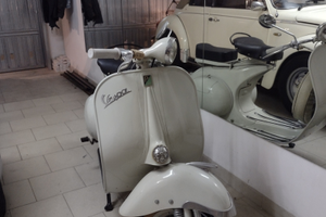 Vespa struzzo