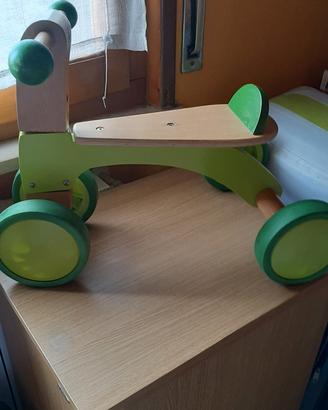 triciclo in legno