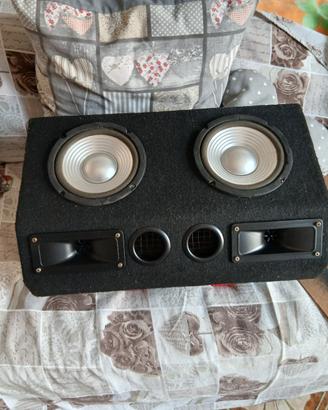 subwoofer da 2.400v