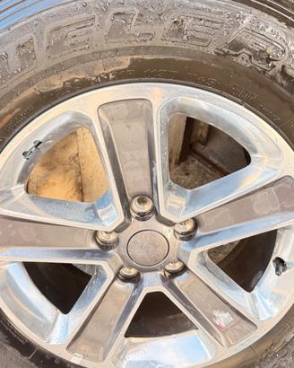 5 cerchi jeep NUOVI con pneumatico al 70%