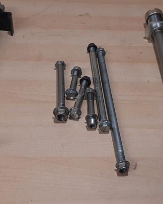 Perni motore e posteriore kawasaki z750 2007 2010 