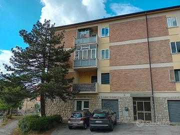 Appartamento e garage in Via Trieste a Potenza;