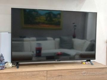 TV  LG 55" 