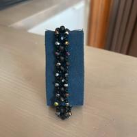 Bracciale con perline e cristalli