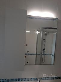 Arredo bagno bianco