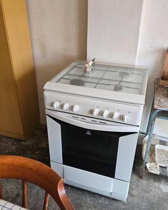 cucina 4 fuochi