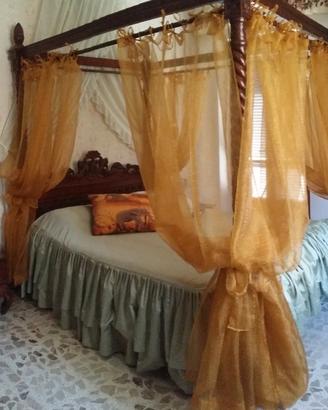 Letto baldacchino+materas.ortoped.+rete motorizz.