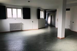 Ufficio/magazzino di mq.150