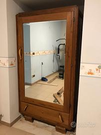 Armadio camera da letto antiquariato