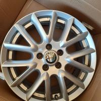 CERCHIO IN LEGA 17 '' ALFA ROMEO