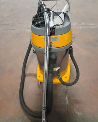 lavamoquette professionale ghibli