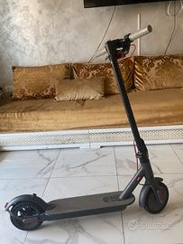 Monopattino elettrico AovoPro 36V