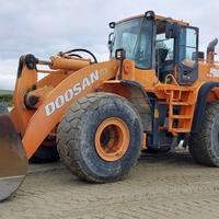 Pala gommata Doosan 450