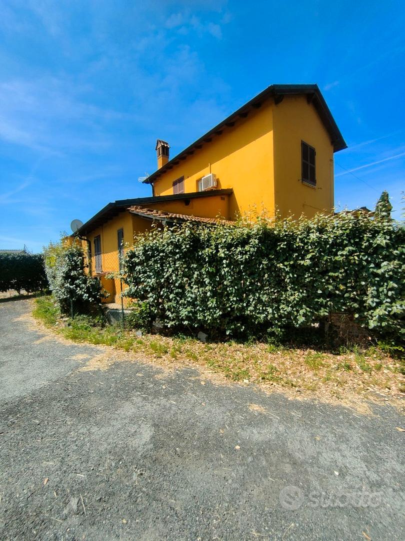Rif.81 Casale con Terreno Giardinetti Roma - Vista 3