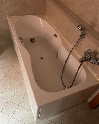 Vasca Idromassaggio Jacuzzi