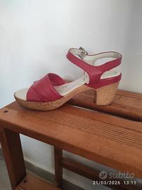 sandali in pelle rossa 