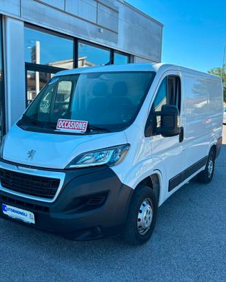 Peugeot Boxer PREMIUM 330 2.2 BlueHDi PC-TN Furgon