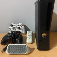 XBOX 360 con accessori