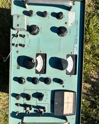 Strumento boonton capacitance bridge vintage