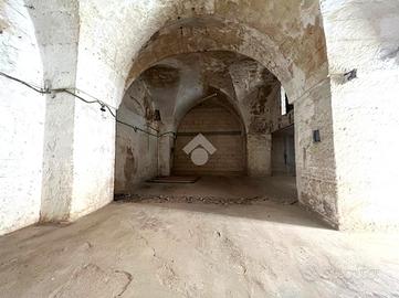 CASA SEMINDIPENDENTE A MESAGNE