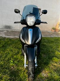 Piaggio Beverly 350