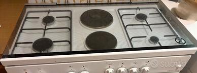cucina a gas con portabombola