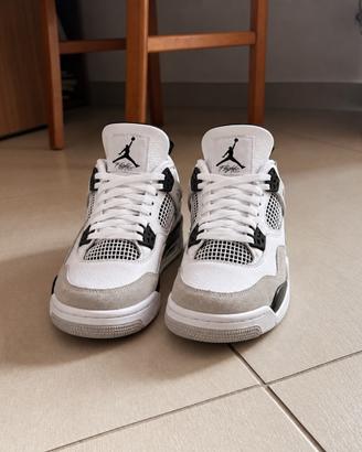 Air Jordan 4 Military Black EU 38