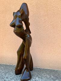 Scultura femminile  Africana in legno