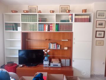 Mobile Sala con libreria e Piano TV