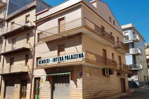 Palazzina su quattro livelli