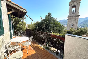 Rustico / Casale di 135 m² con 5 locali a Albenga