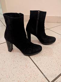 scarpe stivaletto n. 38