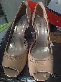 scarpa con tacco eleganti 