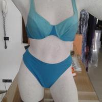 Stock costumi uomo donna e bambini