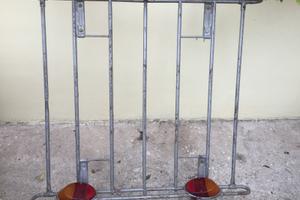 Maggiolino fanali posteriori ww e un portapacchi.