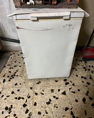 Congelatore piccolo