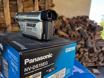 Videocamera Panasonic NV-DS15EG MiniDV + scatola