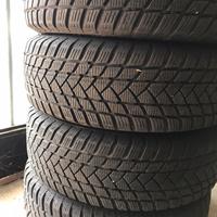 Pneumatici invernali 185/60 R15 con cerchi