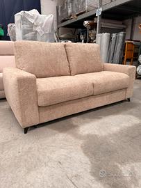 Divano matrimoniale con materasso h17